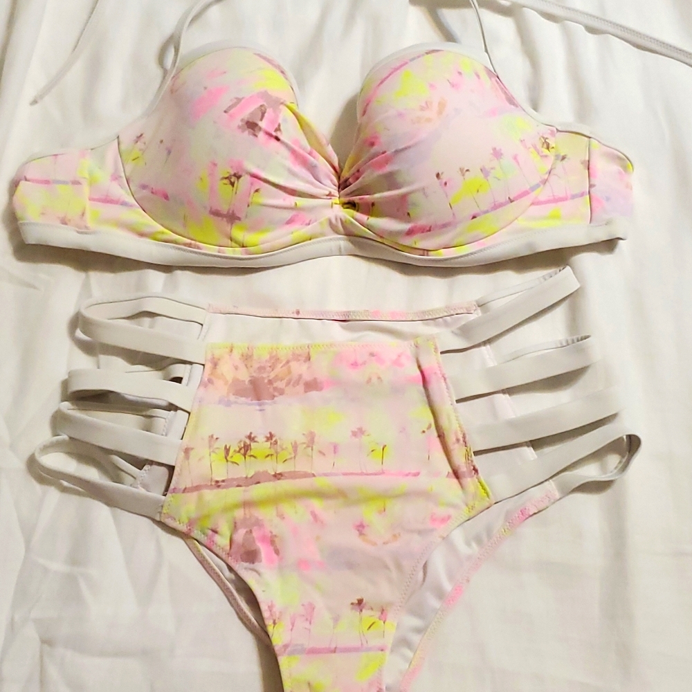 Victoria Secret DD Swim set.